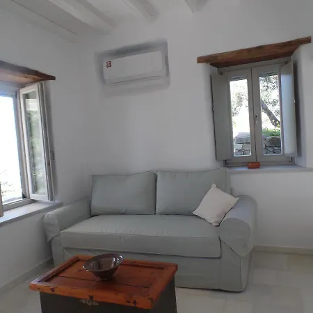 Semesterbostad Paros Apartments Cottage